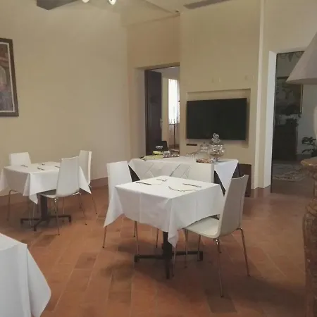 אורחן Al Portone *